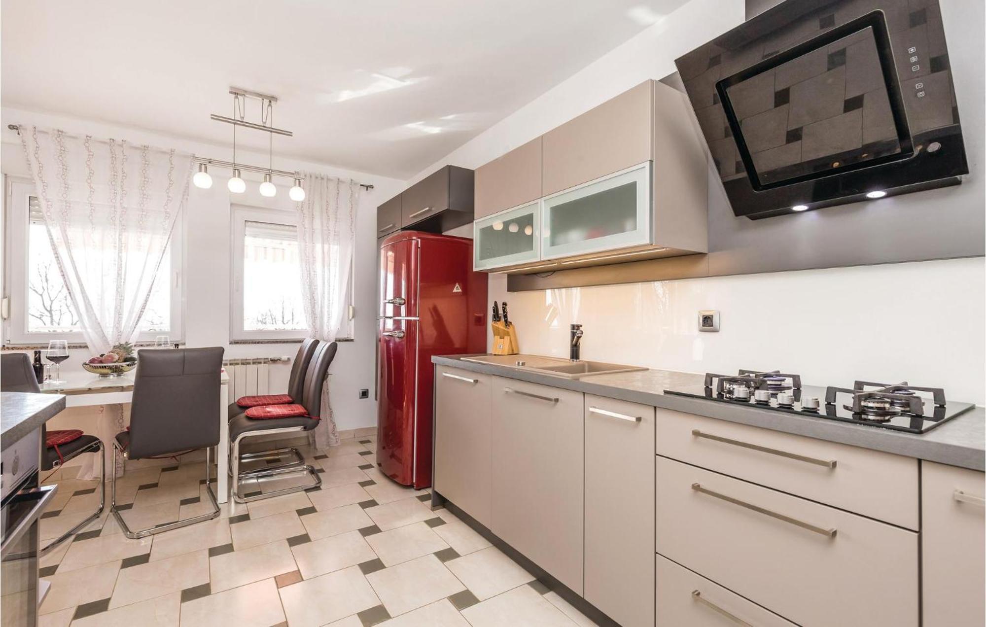 Nice Apartment In Rijeka With Wifi Экстерьер фото